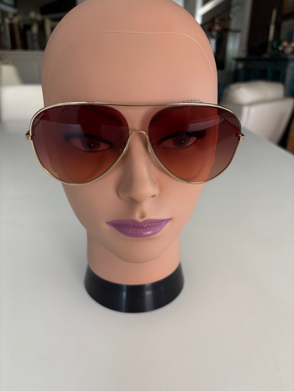 Victoria Beckham VBS138S with box and soft case